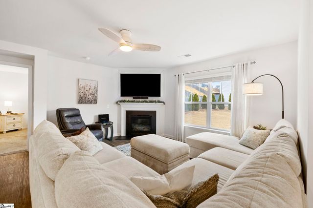 315 Ashwood Way, Easley, SC 29640