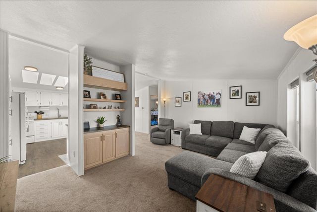 16104 W Everglade Ln, Cheney, WA 99004
