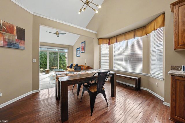 40990 Harvest Ln Lane, Clinton Twp, MI 48038