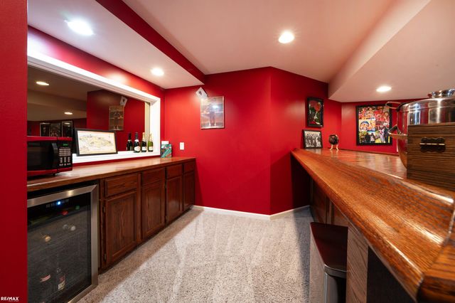 40990 Harvest Ln Lane, Clinton Twp, MI 48038