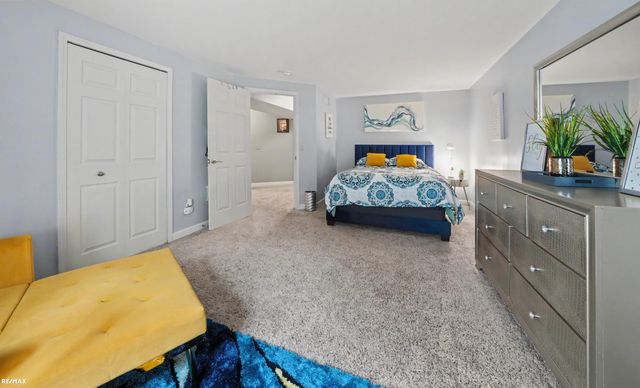 40990 Harvest Ln Lane, Clinton Twp, MI 48038