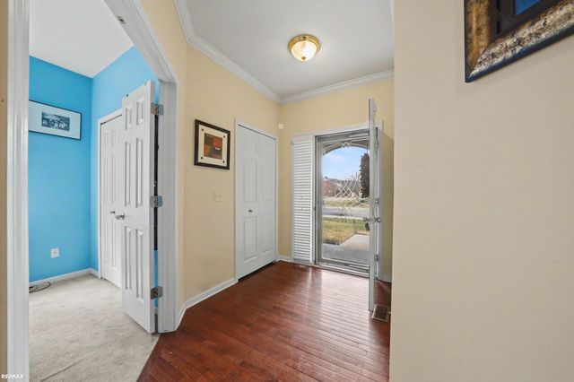 40990 Harvest Ln Lane, Clinton Twp, MI 48038