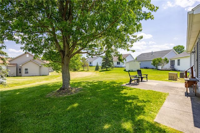 1496 Woodsview Way, Macedon, NY 14502