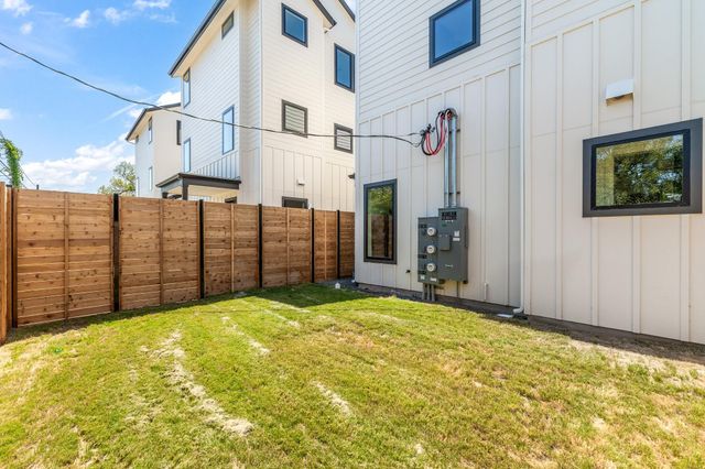 5108 Harmon Ave A, Austin, TX 78751