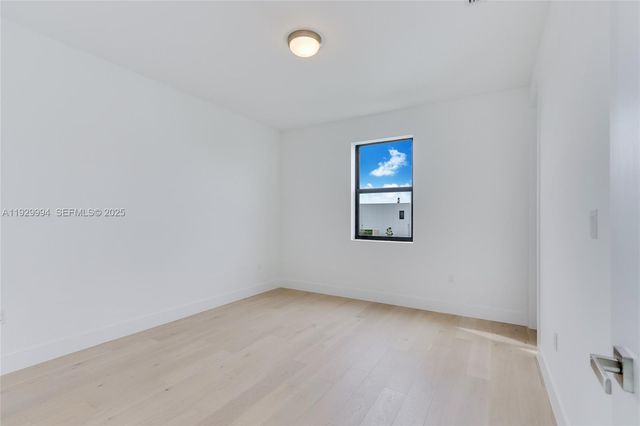 16492 S Botaniko Dr S, Weston, FL 33326