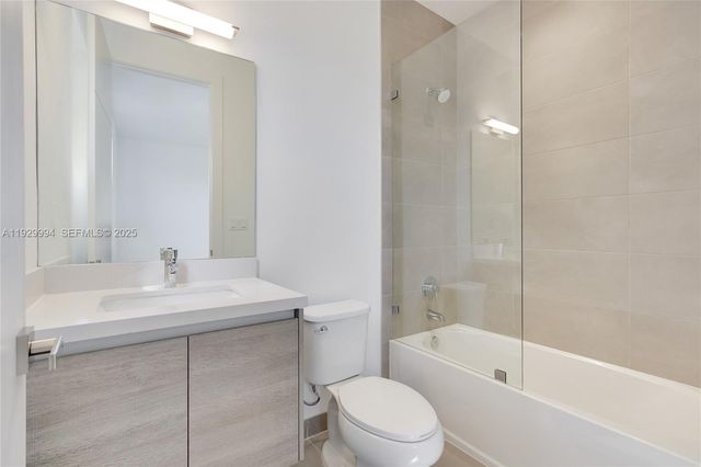 16492 S Botaniko Dr S, Weston, FL 33326