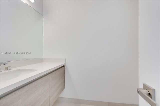 16492 S Botaniko Dr S, Weston, FL 33326