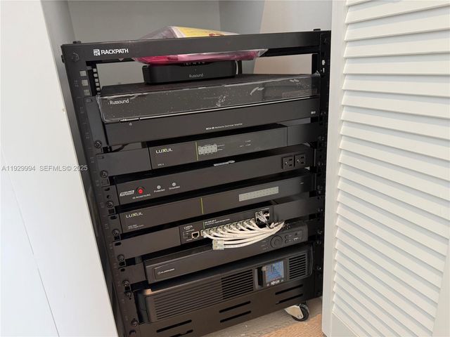 16492 S Botaniko Dr S, Weston, FL 33326