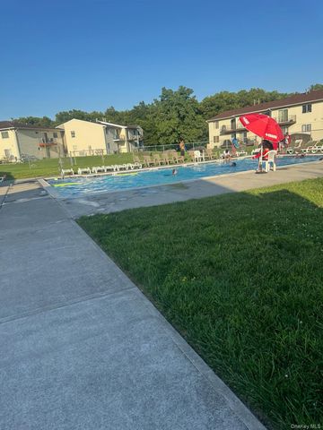 276 Temple Hill Road 2513, New Windsor, NY 12553