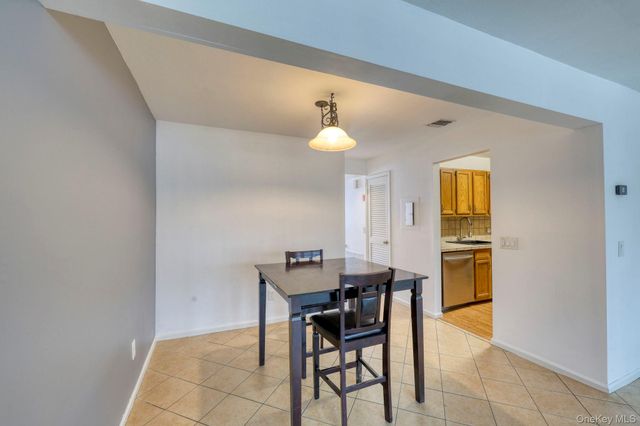 276 Temple Hill Road 2513, New Windsor, NY 12553