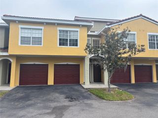 5600 BENTGRASS DRIVE 8-103, Sarasota, FL 34235