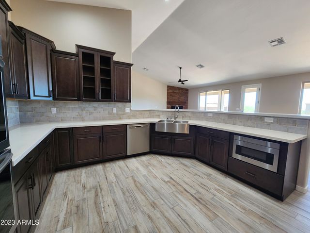 16719 E GLORIA Lane, Scottsdale, AZ 85262