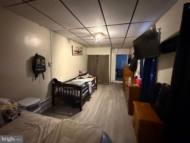 536 S 6TH ST, Reading, PA 19602