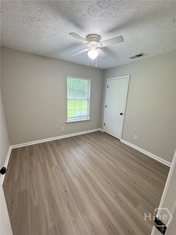 Image 12 of property listing at 426 Piercefield Drive, Richmond Hill, GA 31324