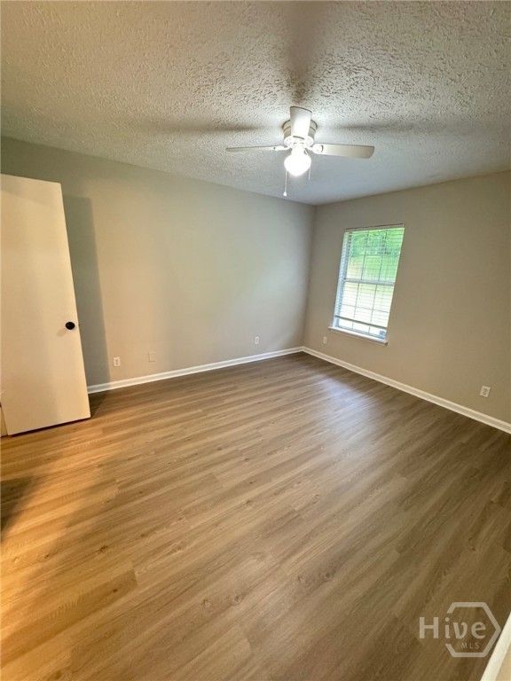 Image 15 of property listing at 426 Piercefield Drive, Richmond Hill, GA 31324