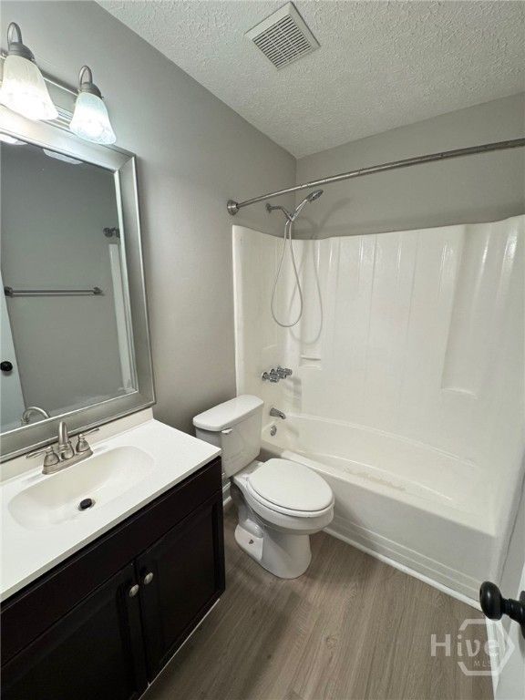 Image 18 of property listing at 426 Piercefield Drive, Richmond Hill, GA 31324