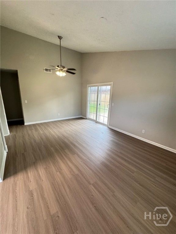 Image 2 of property listing at 426 Piercefield Drive, Richmond Hill, GA 31324