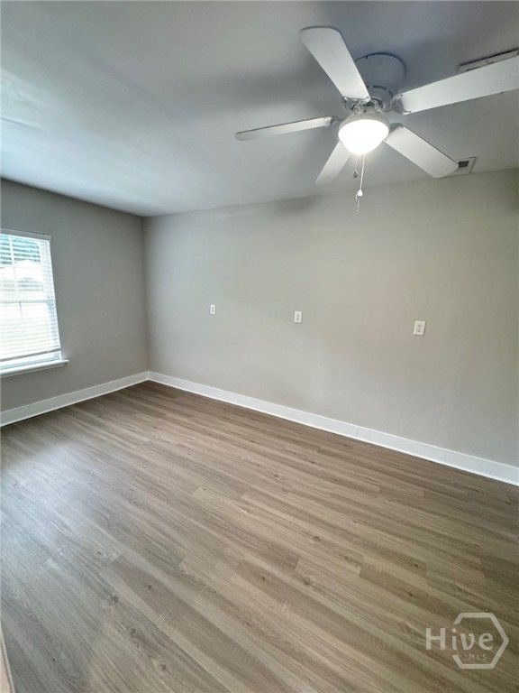 Image 7 of property listing at 426 Piercefield Drive, Richmond Hill, GA 31324