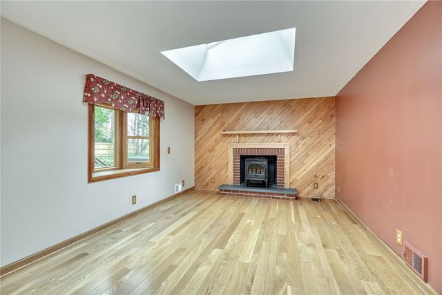 160 Courtly Circle, Greece, NY 14615