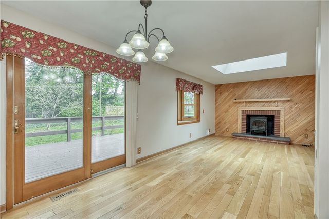 160 Courtly Circle, Greece, NY 14615