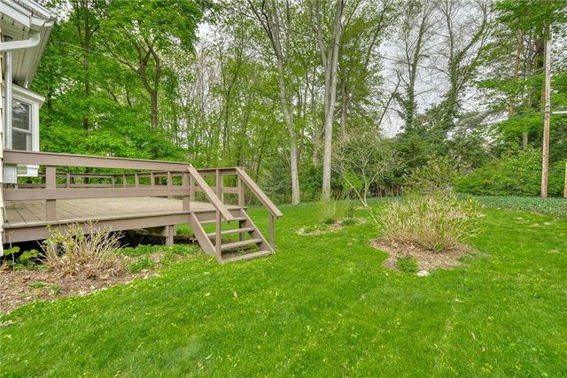 160 Courtly Circle, Greece, NY 14615