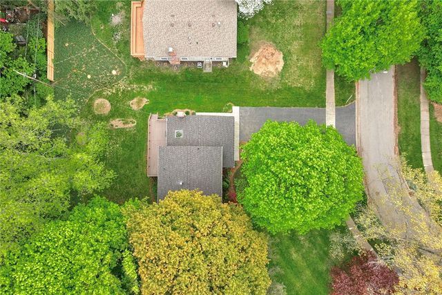 160 Courtly Circle, Greece, NY 14615