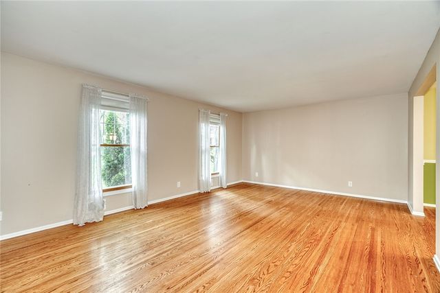 160 Courtly Circle, Greece, NY 14615