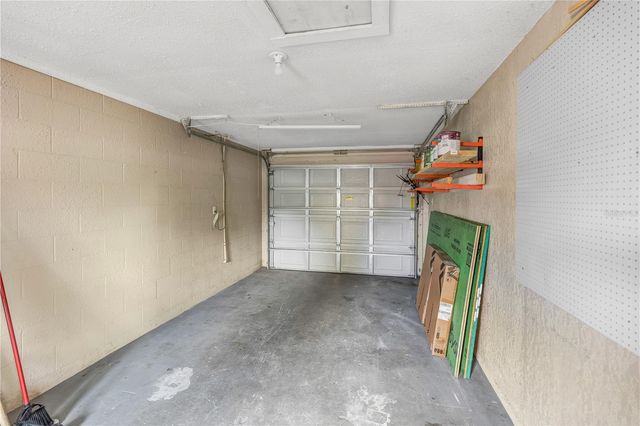 101 VALLEY DRIVE, Brandon, FL 33510