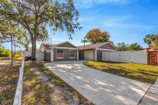 101 VALLEY DRIVE, Brandon, FL 33510