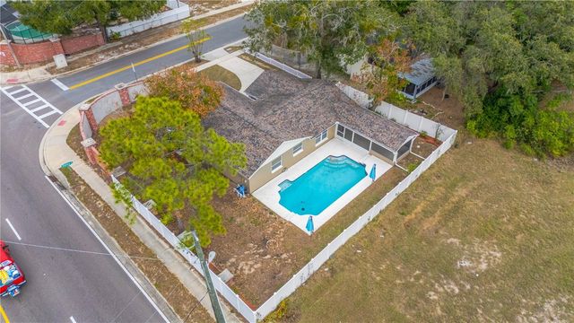 101 VALLEY DRIVE, Brandon, FL 33510