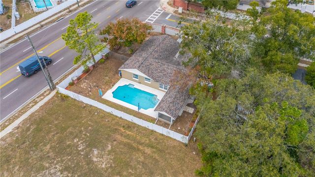 101 VALLEY DRIVE, Brandon, FL 33510