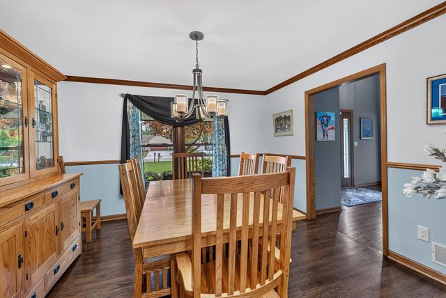 W144N4871 Stone DRIVE, Menomonee Falls, WI 53051