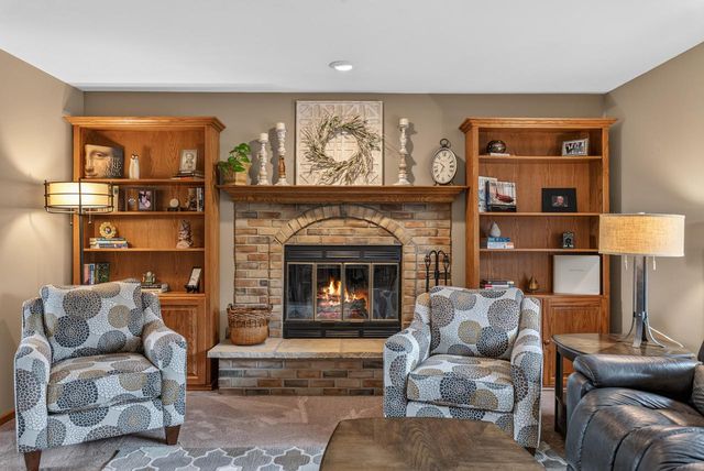 W144N4871 Stone DRIVE, Menomonee Falls, WI 53051