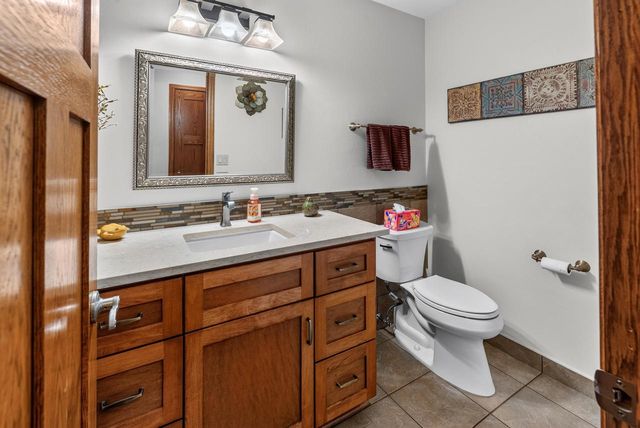 W144N4871 Stone DRIVE, Menomonee Falls, WI 53051