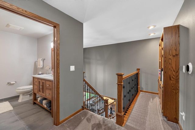 W144N4871 Stone DRIVE, Menomonee Falls, WI 53051