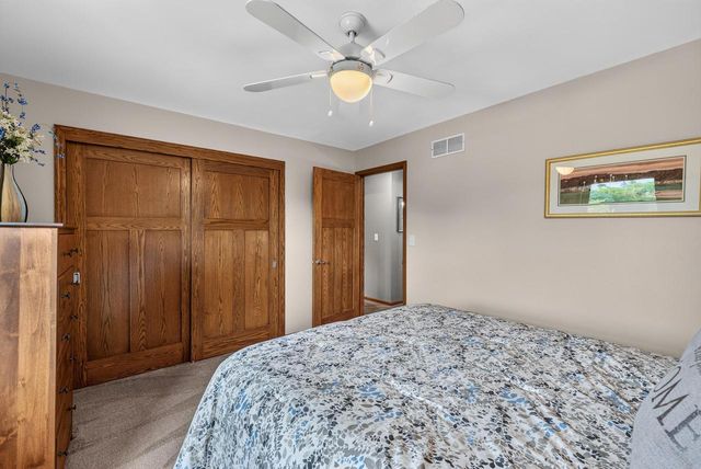 W144N4871 Stone DRIVE, Menomonee Falls, WI 53051