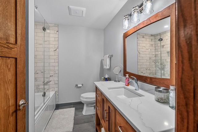 W144N4871 Stone DRIVE, Menomonee Falls, WI 53051