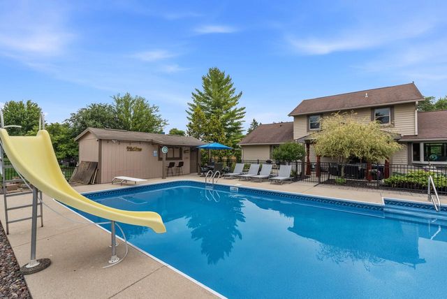 W144N4871 Stone DRIVE, Menomonee Falls, WI 53051