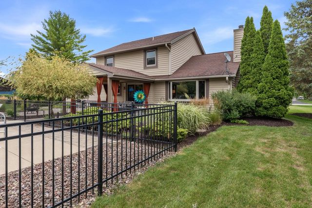 W144N4871 Stone DRIVE, Menomonee Falls, WI 53051