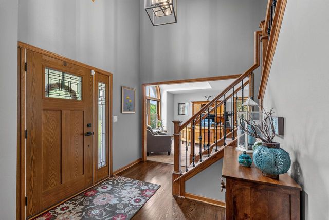 W144N4871 Stone DRIVE, Menomonee Falls, WI 53051