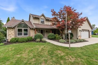 W144N4871 Stone DRIVE, Menomonee Falls, WI 53051