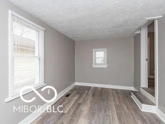 3755 N Hawthorne Lane, Indianapolis, IN 46218