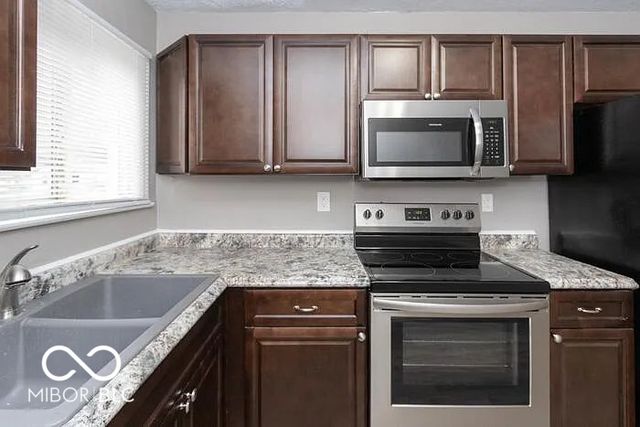 3755 N Hawthorne Lane, Indianapolis, IN 46218