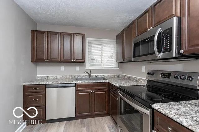 3755 N Hawthorne Lane, Indianapolis, IN 46218