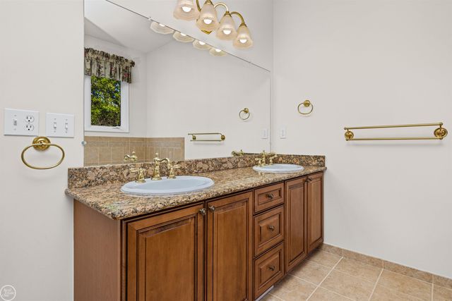 13782 Blue Beech Lane, Shelby Twp, MI 48315