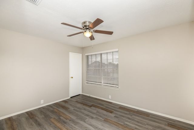 7018 Glenshire Drive, Arlington, TX 76002