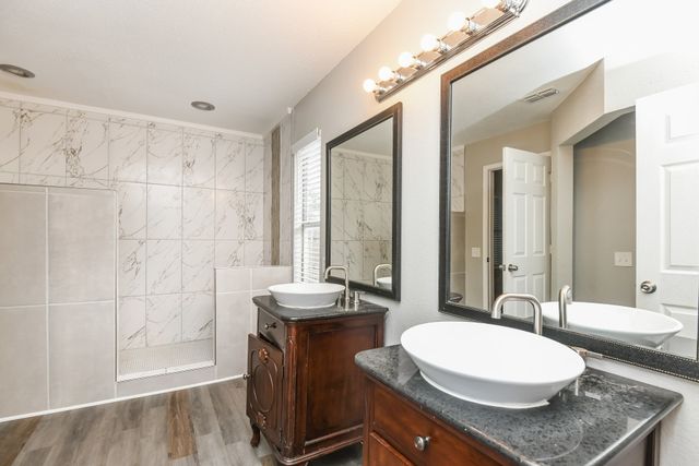 7018 Glenshire Drive, Arlington, TX 76002