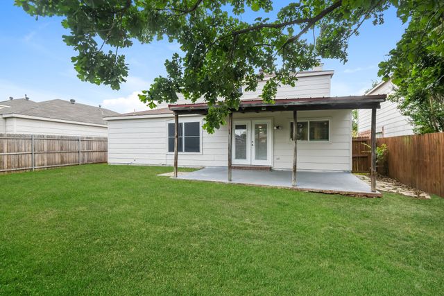 7018 Glenshire Drive, Arlington, TX 76002