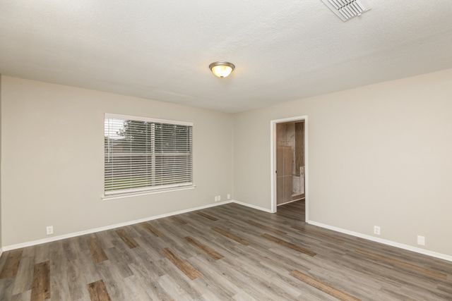 7018 Glenshire Drive, Arlington, TX 76002