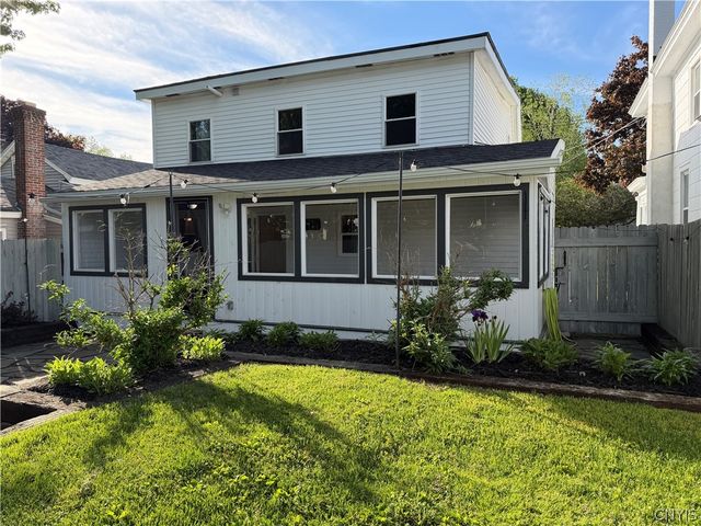 90 West Mohawk Street, Oswego, NY 13126